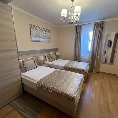 Benjamin Hotel