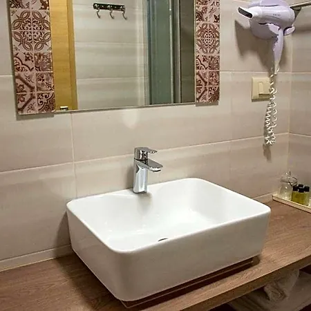 Benjamin Hotel 3*