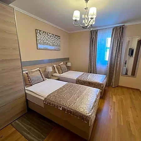 Benjamin Hotel Kastela